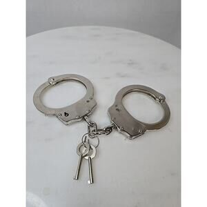 Double Lock Stainless Steel Handcuffs Two Keys Personal Security